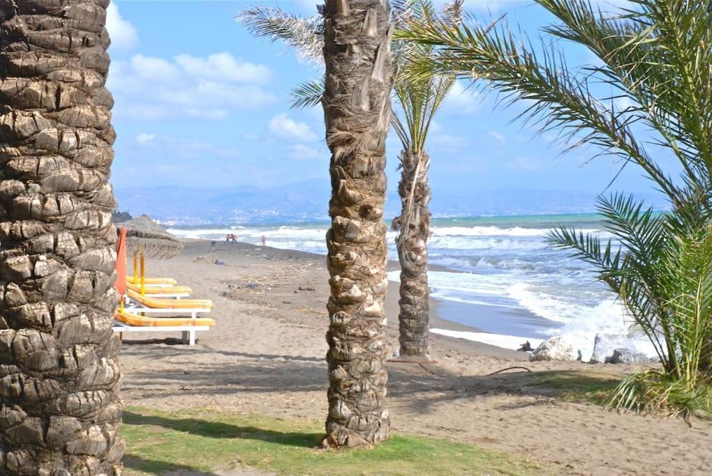 La Casa En La Carihuela Playa A 4 Minutos A Pie Villa Torremolinos Buitenkant foto
