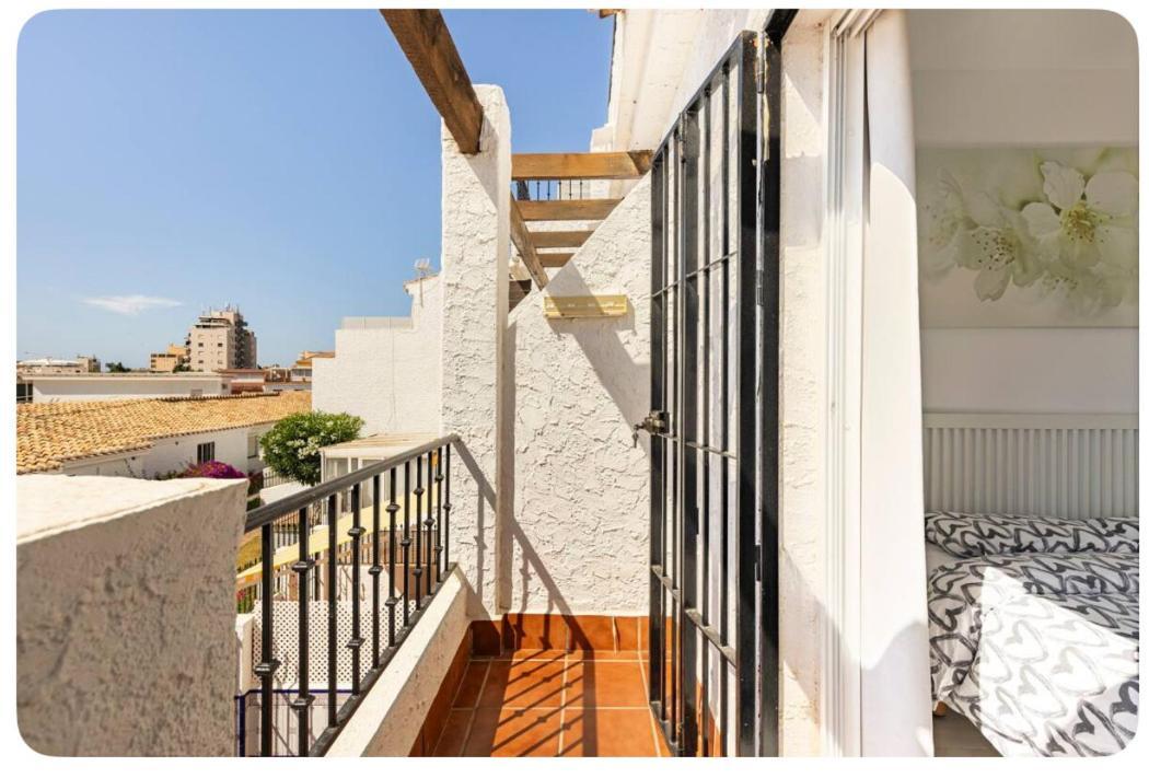 La Casa En La Carihuela Playa A 4 Minutos A Pie Villa Torremolinos Buitenkant foto