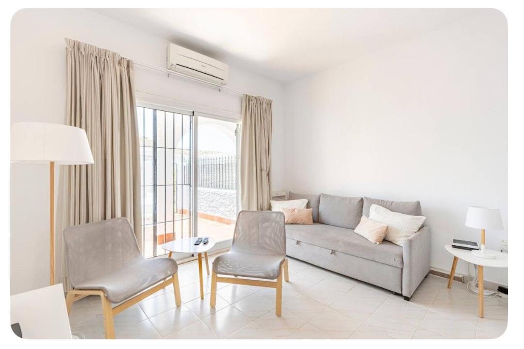 La Casa En La Carihuela Playa A 4 Minutos A Pie Villa Torremolinos Buitenkant foto