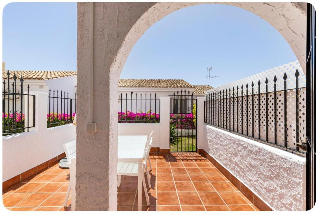 La Casa En La Carihuela Playa A 4 Minutos A Pie Villa Torremolinos Buitenkant foto