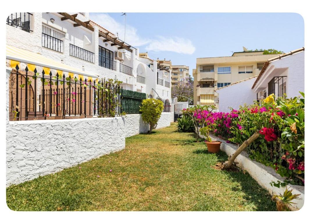 La Casa En La Carihuela Playa A 4 Minutos A Pie Villa Torremolinos Buitenkant foto